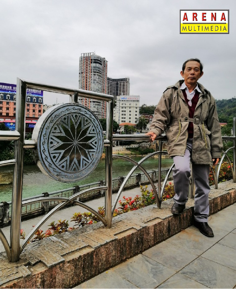 Bác Hà Phước Hùng - phụ huynh bạn Hà Duy Tân, sinh viên chuyên ngành Mỹ thuật Đa phương tiện Quốc tế - Arena